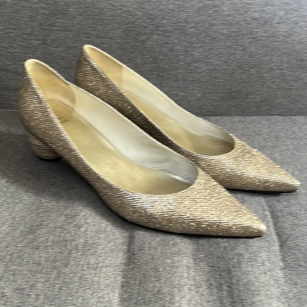 Stuart Weitzman Black Textured Leather Pumps/Heels w/chain-wrapped heel …